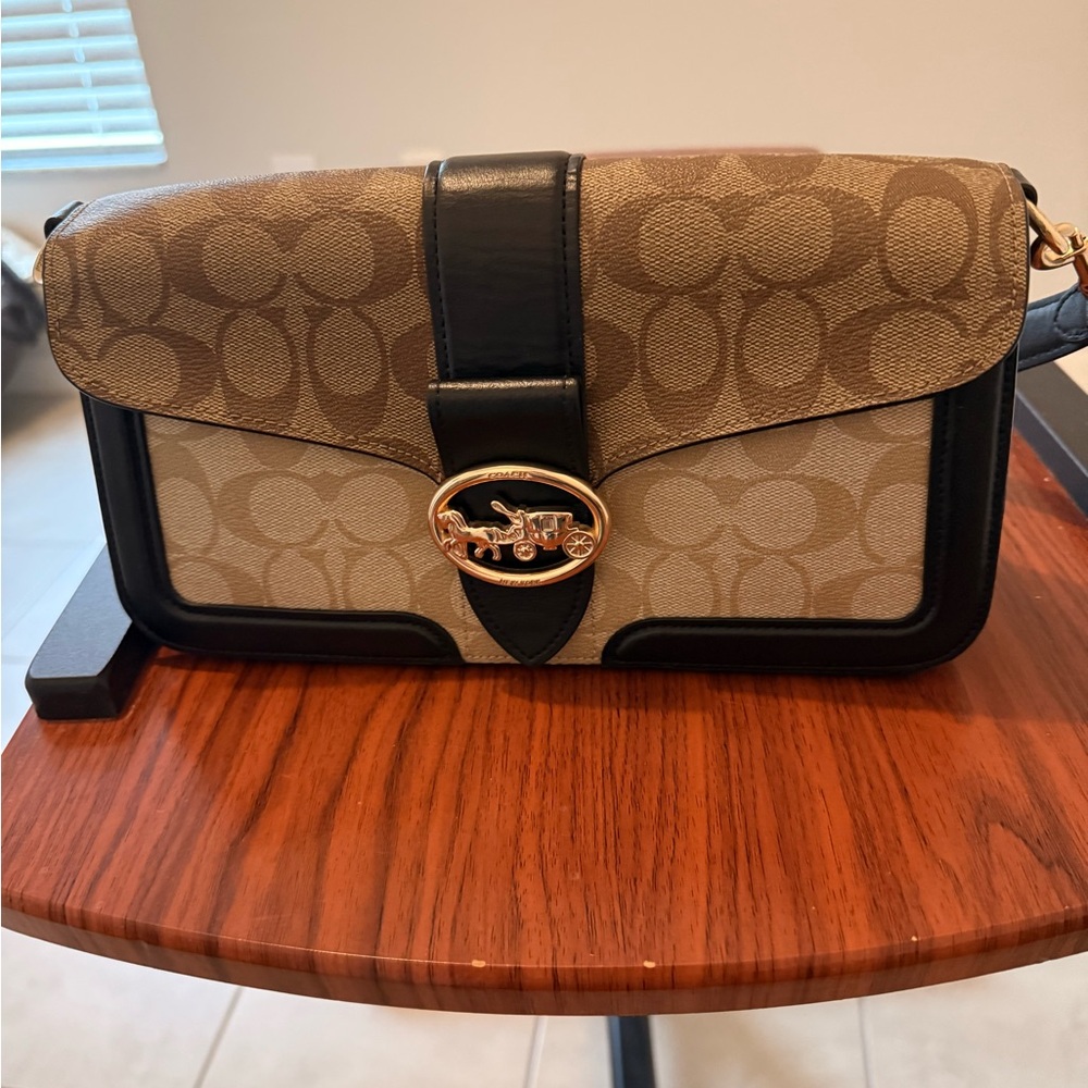 Coach Signature Purse